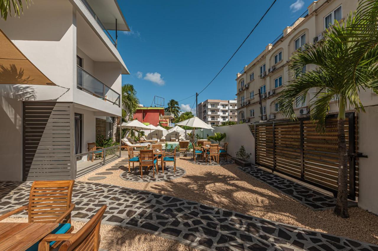 Seastar Hotel Flic en Flac Екстер'єр фото