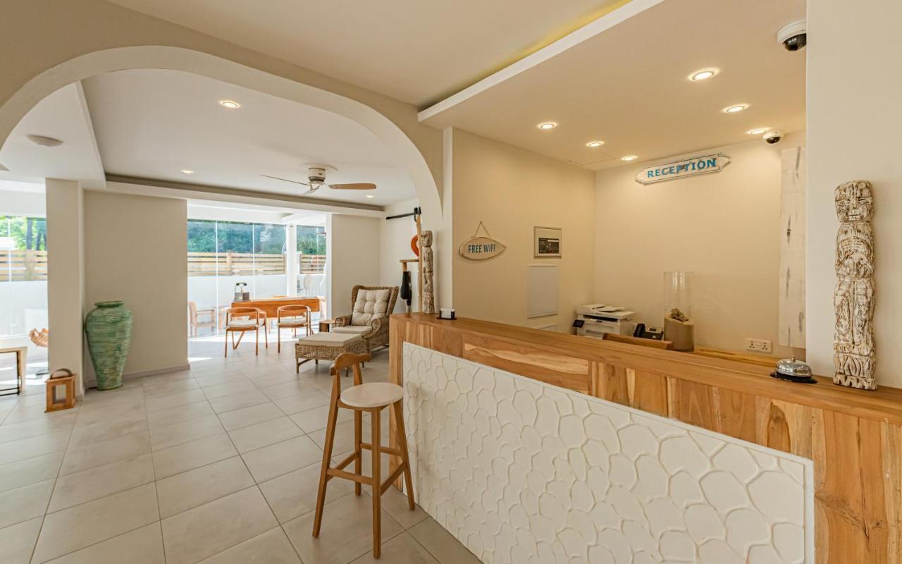 Seastar Hotel Flic en Flac Екстер'єр фото