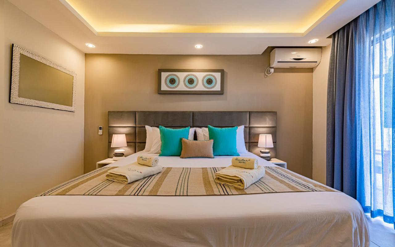 Seastar Hotel Flic en Flac Екстер'єр фото