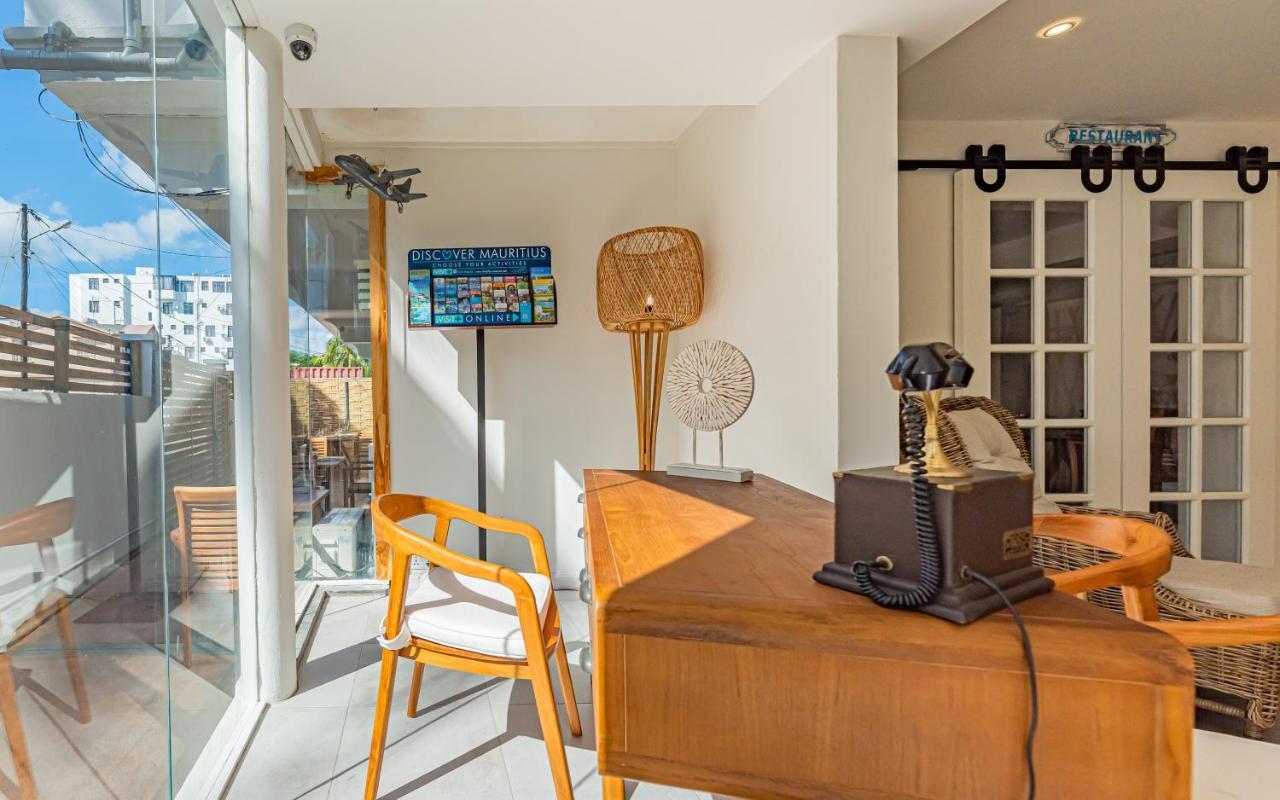 Seastar Hotel Flic en Flac Екстер'єр фото