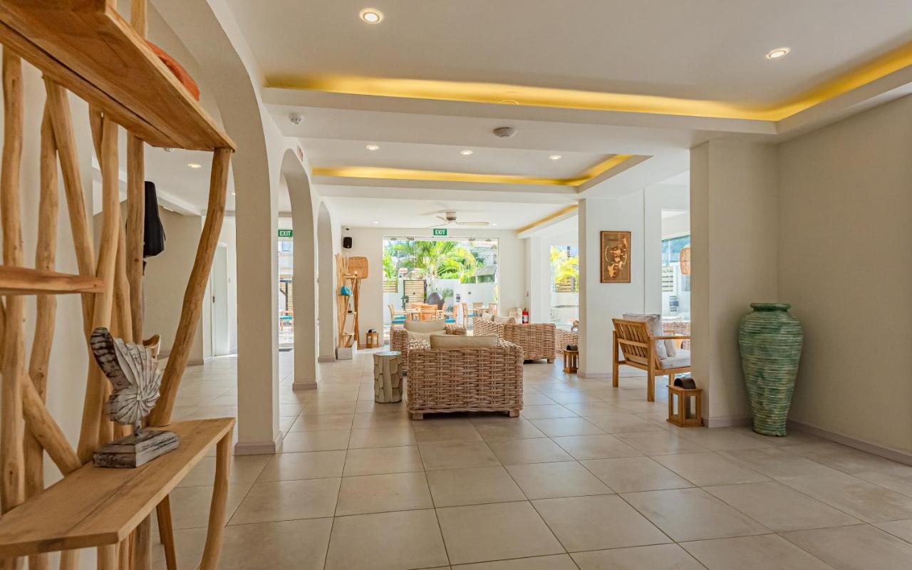 Seastar Hotel Flic en Flac Екстер'єр фото