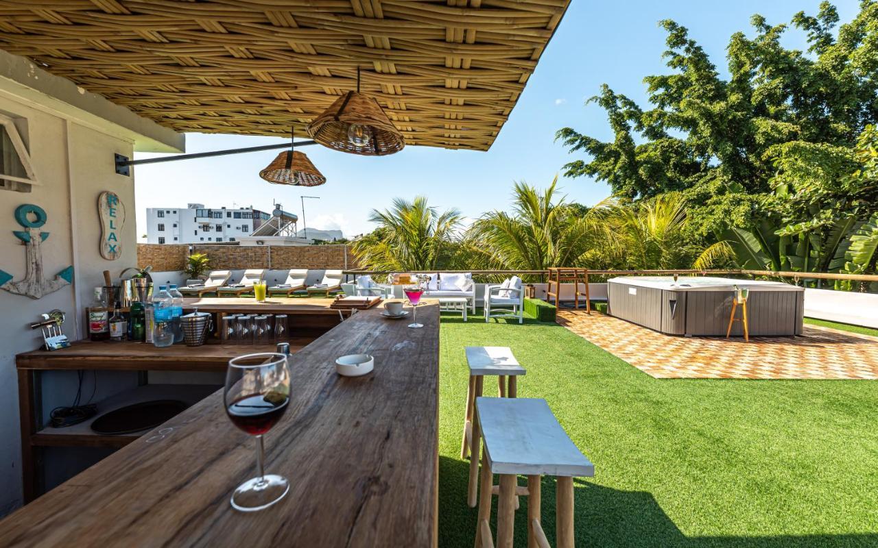 Seastar Hotel Flic en Flac Екстер'єр фото