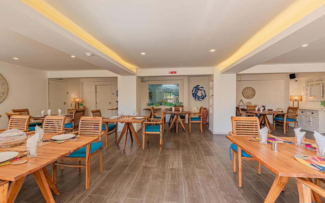 Seastar Hotel Flic en Flac Екстер'єр фото