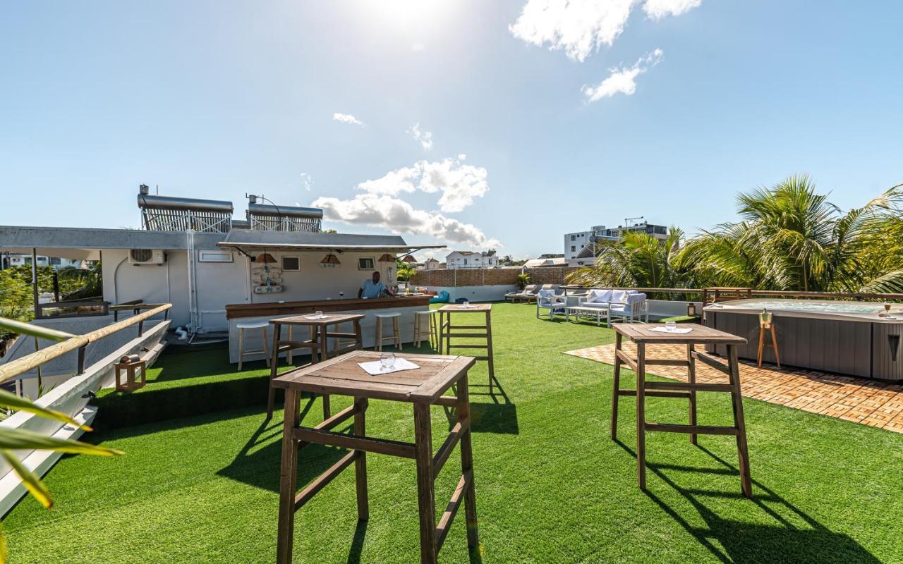Seastar Hotel Flic en Flac Екстер'єр фото